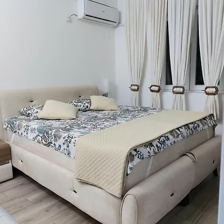 Mm Akva Park Free Garaza Lägenhet Jagodina