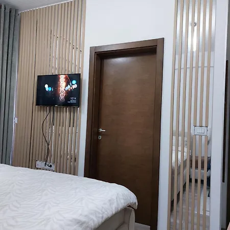 아파트 Mm Akva Park Free Garaza