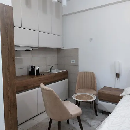 아파트 Mm Akva Park Free Garaza